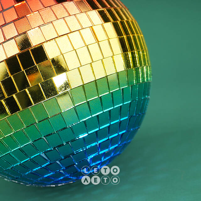 Зеркальный Диско-шар Rainbow Blue 15 см Winter Deco