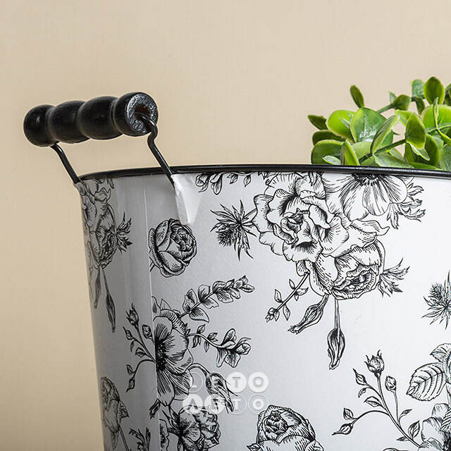 Металлическое кашпо De Fleurs 22 см Boltze