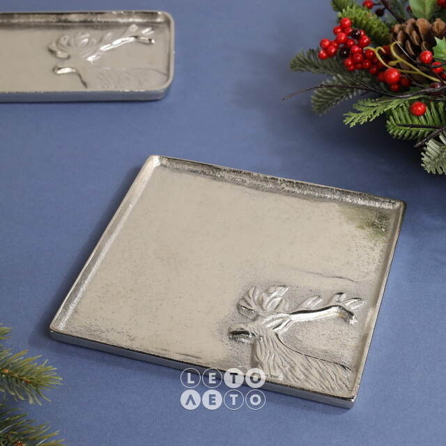 Металлический поднос Deer Majesto 19*19 см Boltze