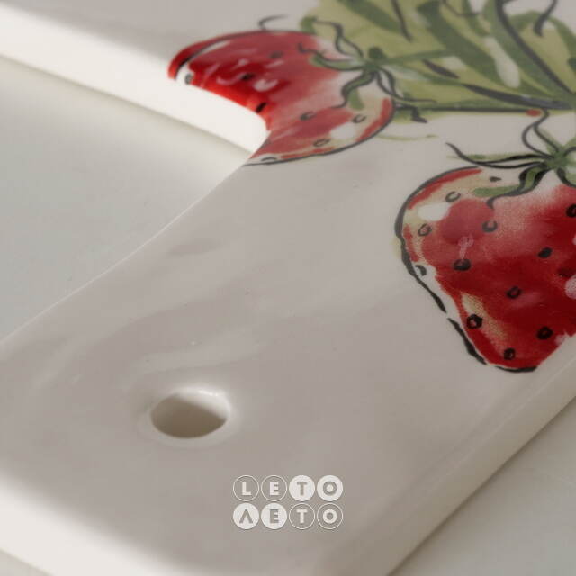 Доска для подачи Sweet Strawberries 34*24 см Boltze