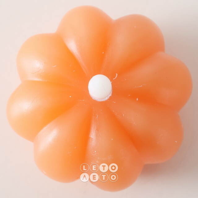 Светодиодная свеча с имитацией пламени Pumpkin 8 см, таймер, на батарейках Boltze