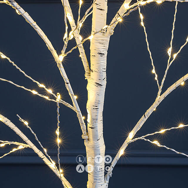 Светодиодное дерево Березка заснеженное 120 см, 300 теплых белых LED ламп, IP44 Winter Deco