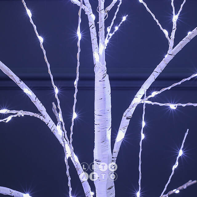 Светодиодное дерево Березка Balbeggi заснеженное 120 см, 300 холодных белых LED ламп, IP44 Winter Deco