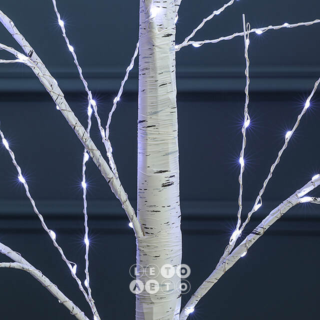 Светодиодное дерево Березка Balbeggi заснеженное 150 см, 400 холодных белых LED ламп, IP44 Winter Deco