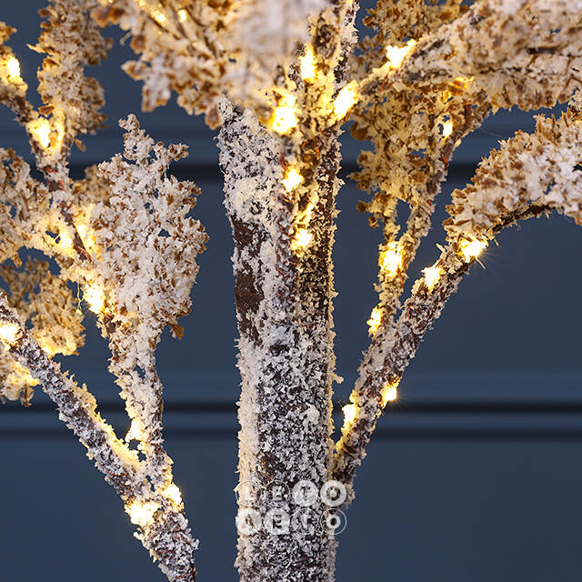 Светодиодное дерево Орешник - Warlington 150 см, 240 теплых белых LED ламп, IP44 Winter Deco