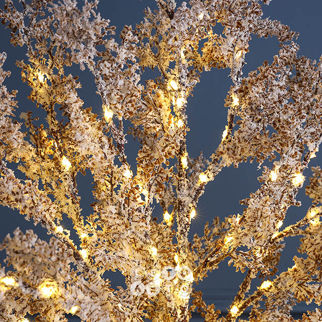 Светодиодное дерево Орешник - Warlington 150 см, 240 теплых белых LED ламп, IP44 Winter Deco