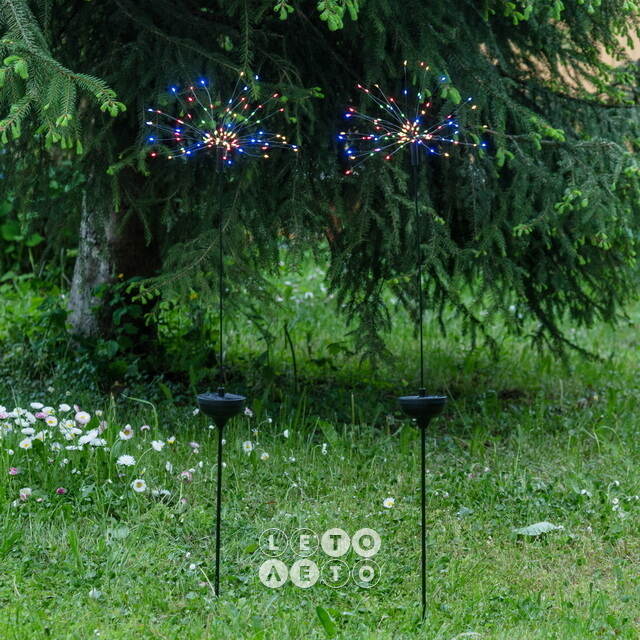 Садовый светильник на солнечной батарее Solar Glory Firework 100*26 см, 90 разноцветных LED ламп, IP44 Star Trading