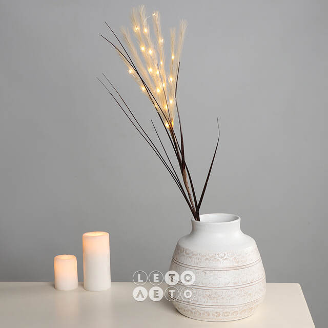 Светящаяся ветка для декора Cream Rush 70 см, теплые белые LED лампы, на батарейках Kaemingk