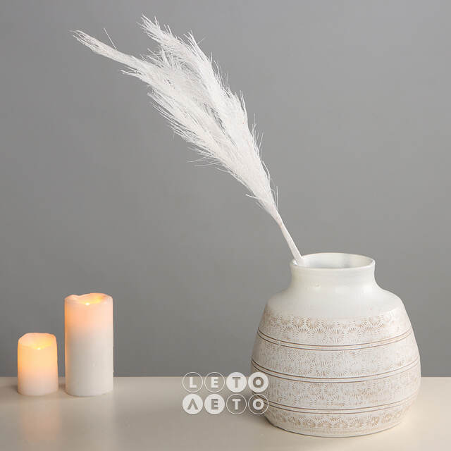 Светящаяся ветка для декора Перо Blanshet White 70 см, теплые белые LED лампы, на батарейках Kaemingk