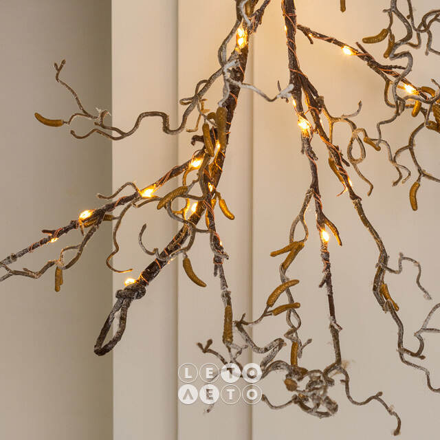 Светящаяся ветка - гирлянда Sparkling Hazel 120 см, 80 теплых белых LED ламп, на батарейках, IP44 Kaemingk