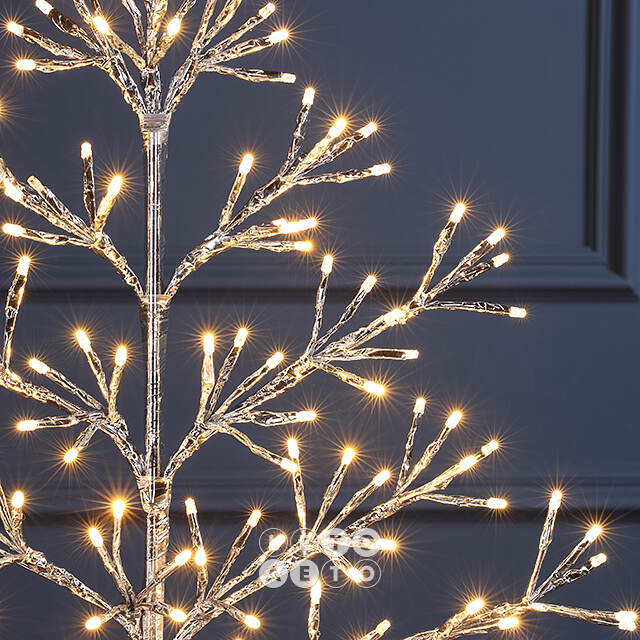 Светодиодное дерево Lausanne Silver 78 см, 140 теплых белых LED ламп с мерцанием, IP44 Kaemingk