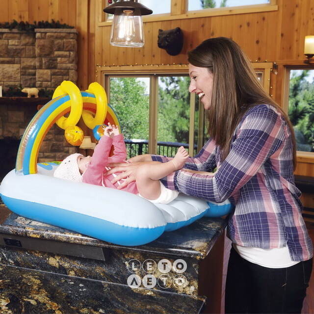 Надувной матрас для пеленания Baby Comfort 81*63*46 см Bestway