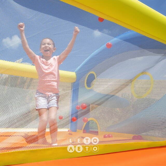 Надувной батут с горкой Leap & Play 289*213*173 см Bestway