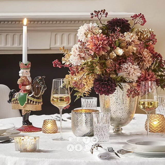 Декоративный подсвечник Щелкунчик - Prince Theodore Christmas 33 см красный EDG