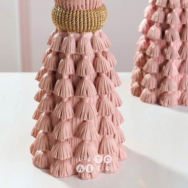 Декоративный подсвечник Tassel Roggero 15 см пудровый EDG (ЭДГ)