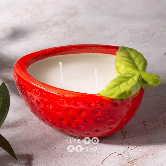 Ароматическая свеча Fruit - Клубника 14 см Koopman