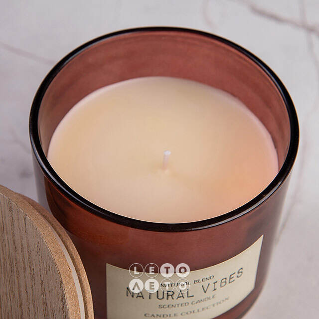 Ароматическая свеча Natural Vibes - Vanilla 10 см, в стеклянном стакане Koopman