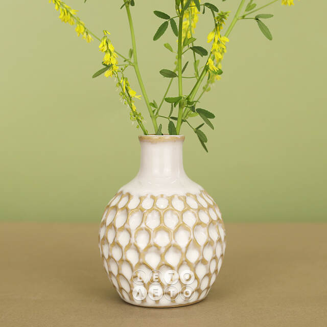 Фарфоровая ваза Honeycombs 10 см белая Koopman