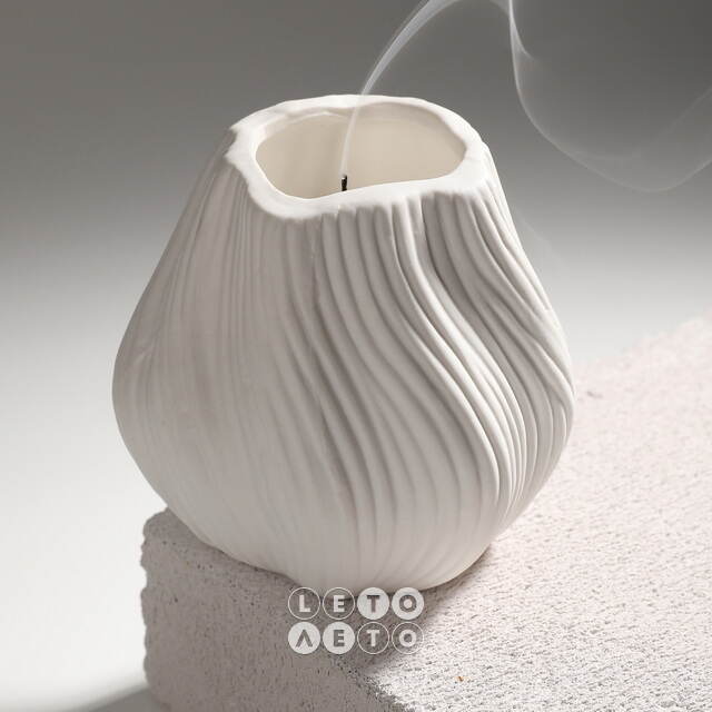 Свеча в стакане Flourish 9 см белая Koopman