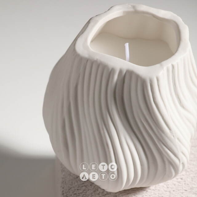 Свеча в стакане Flourish 9 см белая Koopman
