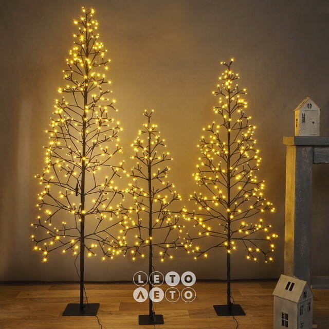 Светящаяся елка Бруклин 120 см, 160 теплых белых LED ламп, IP44 Koopman (Купман)