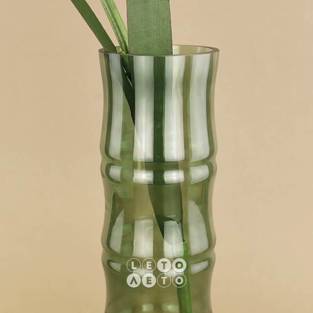 Стеклянная ваза Bambu 32*10 см изумрудная Koopman