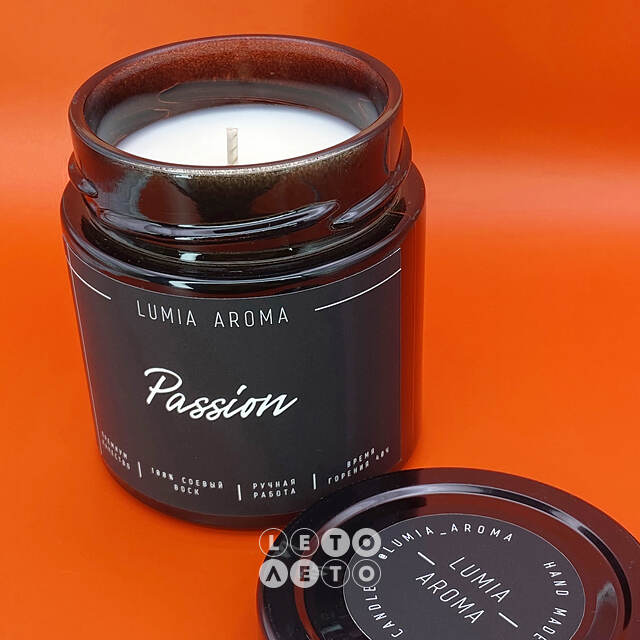 Ароматическая соевая свеча Passion 200 мл, 40 часов горения Lumia Aroma