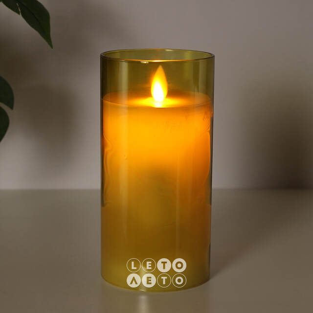 Светодиодная свеча с имитацией пламени Magic Flame в стакане 15 см салатовая Peha