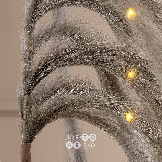 Светящаяся ветка с перьями Monike Grey 130 см, теплые белые LED лампы, таймер, на батарейках Koopman