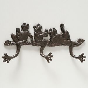 Настенная вешалка для одежды Resting Frogs 28*14 см