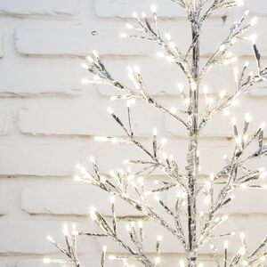 Светодиодное дерево Lausanne Silver 78 см, 140 теплых белых LED ламп с мерцанием, IP44 Kaemingk фото 8