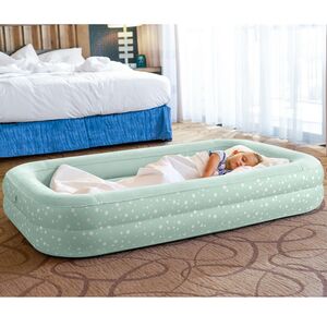 Детская надувная кровать с бортиками Kidz Travel Stars 107*168*25 см, ручной насос INTEX фото 2