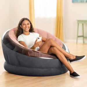 Надувное кресло Empire Chair 112*109*69 см розовое