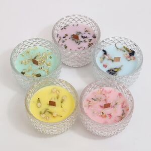 Ароматическая свеча Flora - Fig&Gardenia 12 см, 20 часов горения EDG фото 9